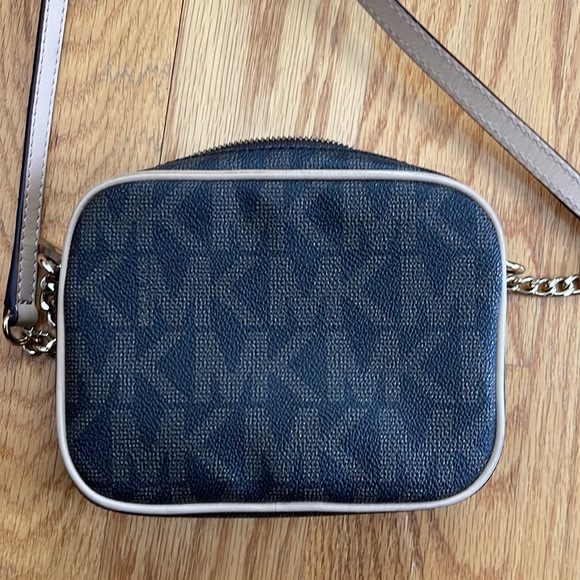 Michael Kors Mini Crossbody Brown & Beige - Picture 5 of 6